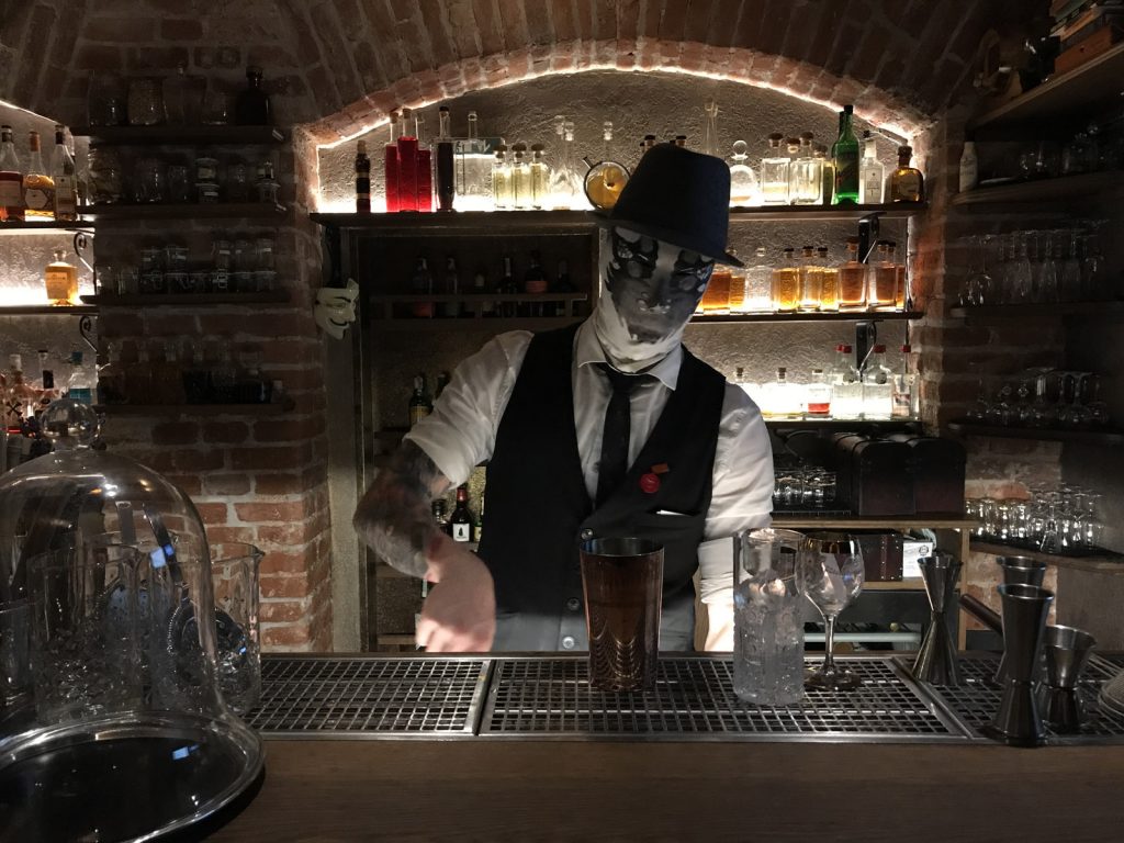 Cocktailbarer i Prag AnonymouS Shrink's Office