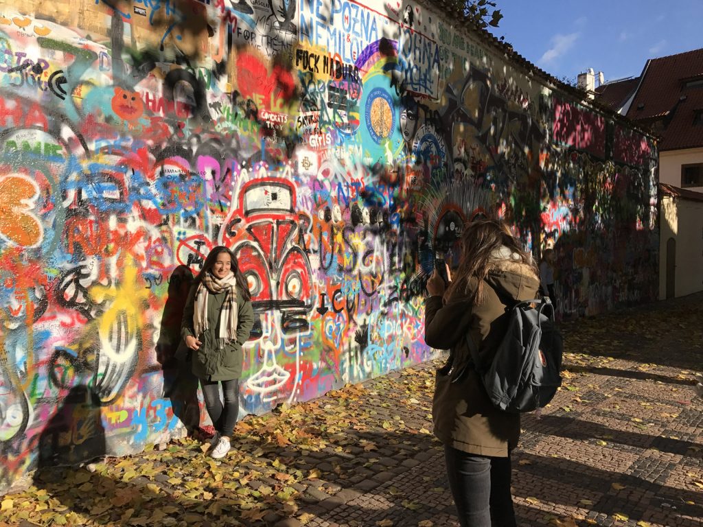 Sightseeing i Prag - John Lennon Wall