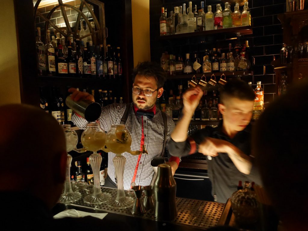 Cocktailbarer i Prag Hemingway