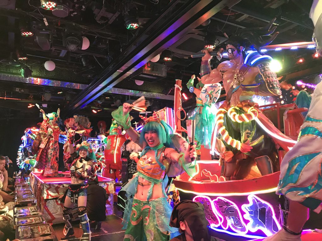 Robot Restaurant i Tokyo