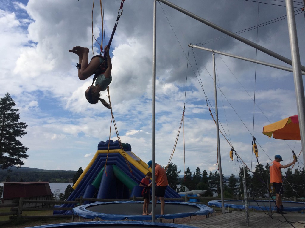 Bungytrampolin Leksand sommarland