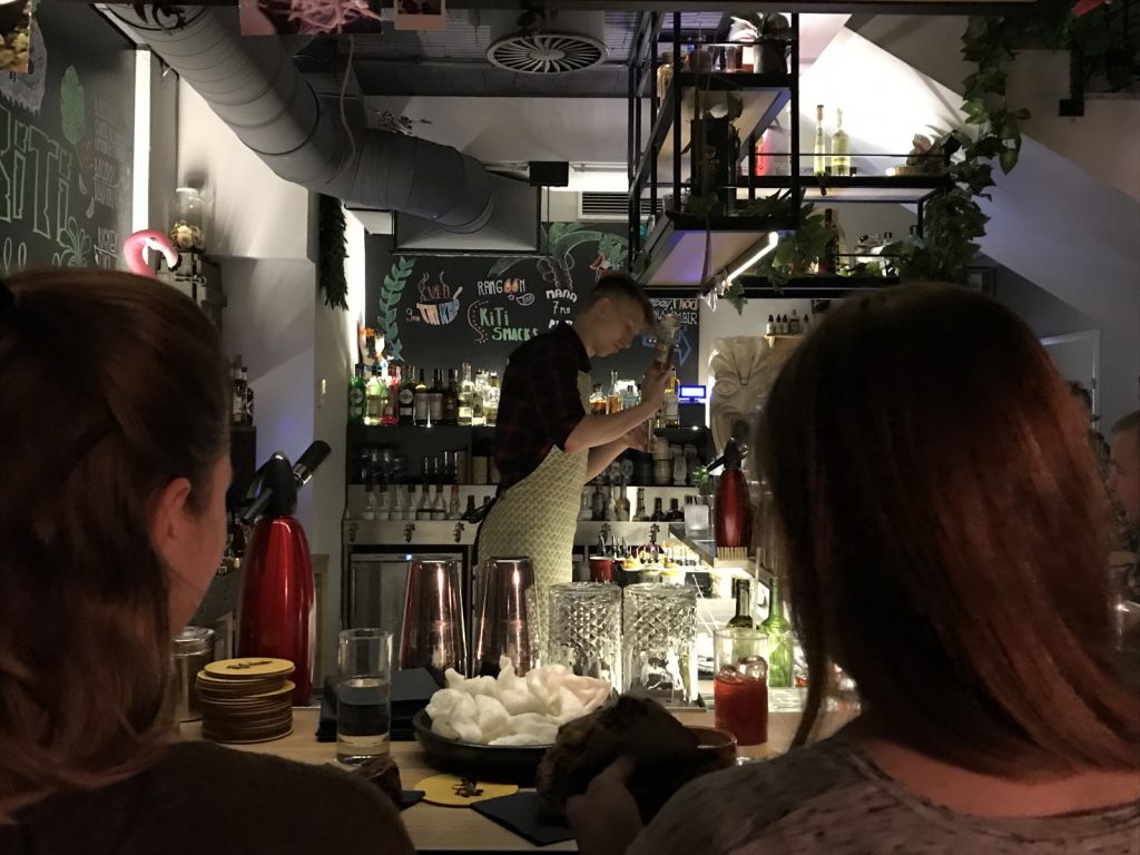 Cocktailbarer i Warszawa Kiti