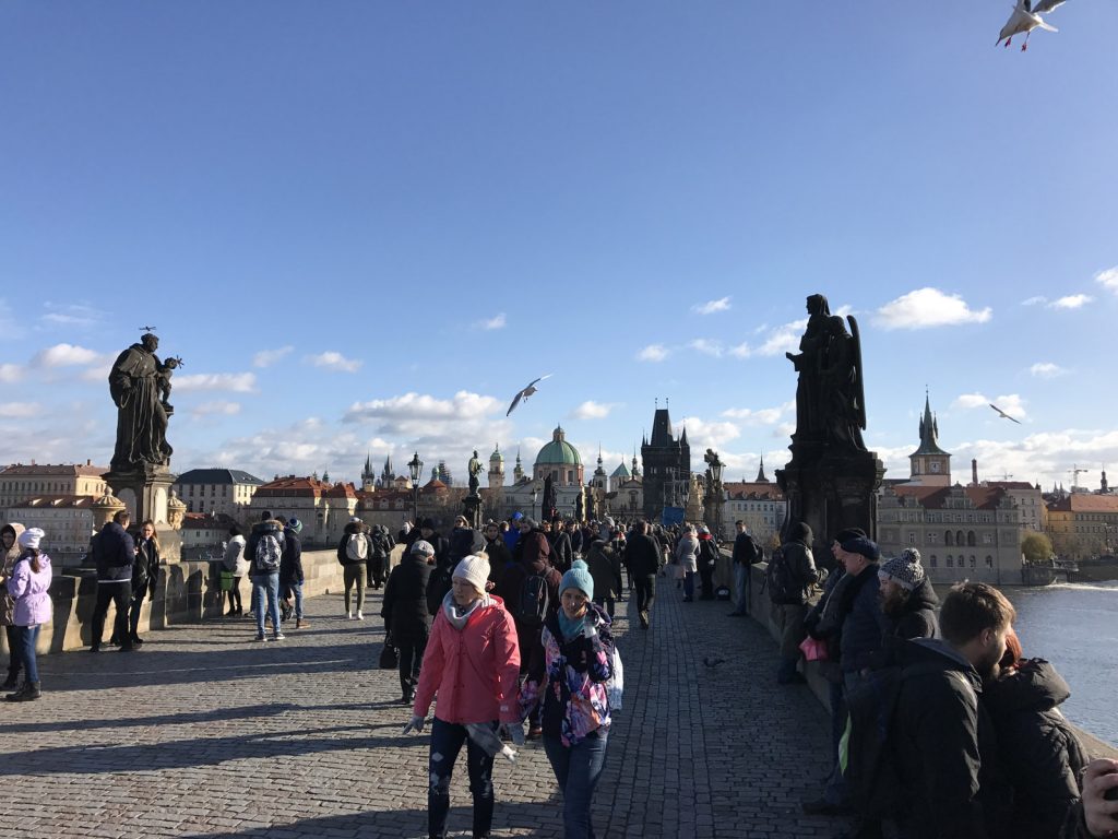 Sightseeing i Prag Karlsbron