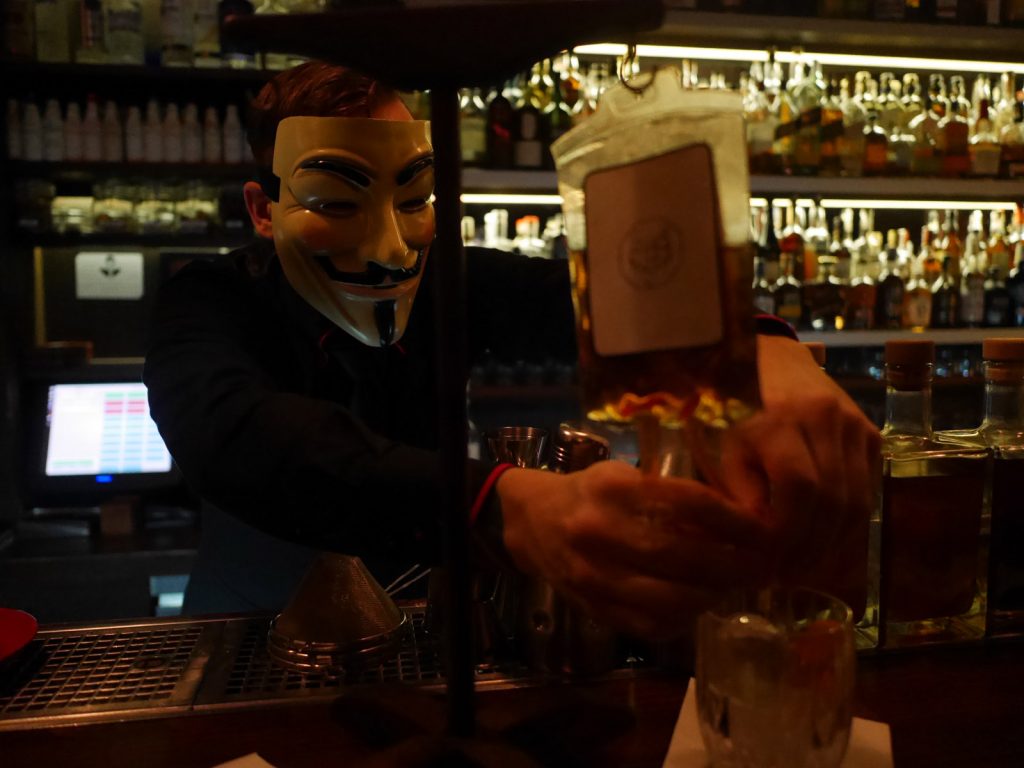 Cocktailbarer i Prag AnonymouS Bar