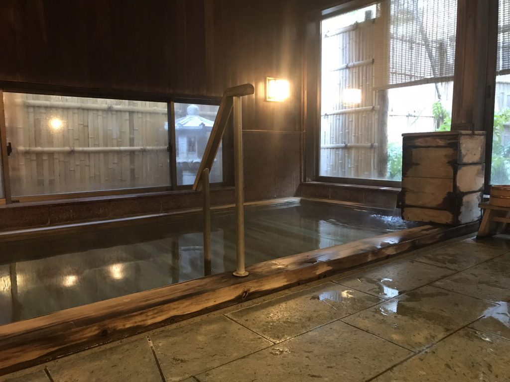 Onsen - heta bad från naturlig källa