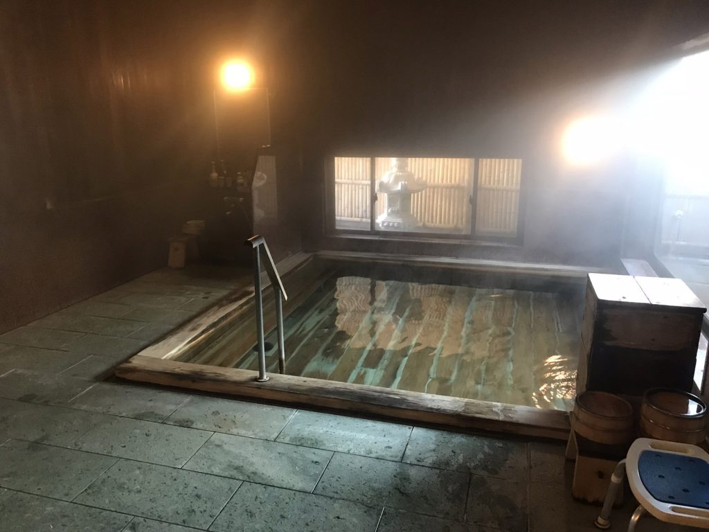 Onsen - heta bad från naturlig källa