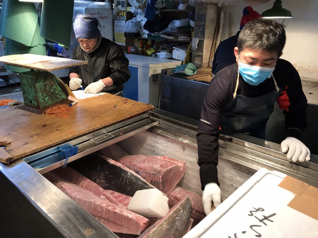 Tokyos fiskmarknad Tsukiji Fishmarket