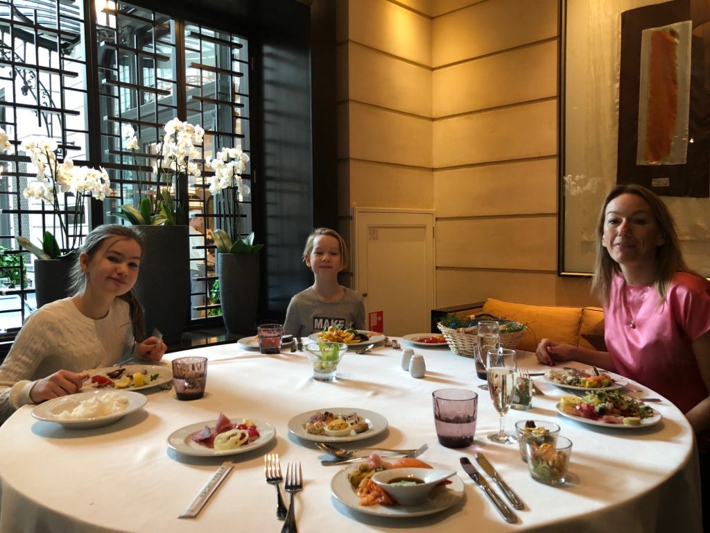 Brunch i Budapest på Corinthia Hotel