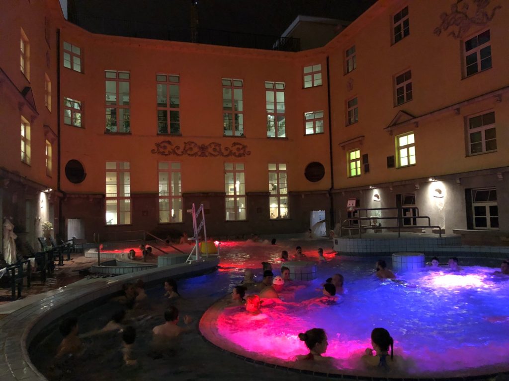 <Thermalbad i Budapest St. Lukacs bath