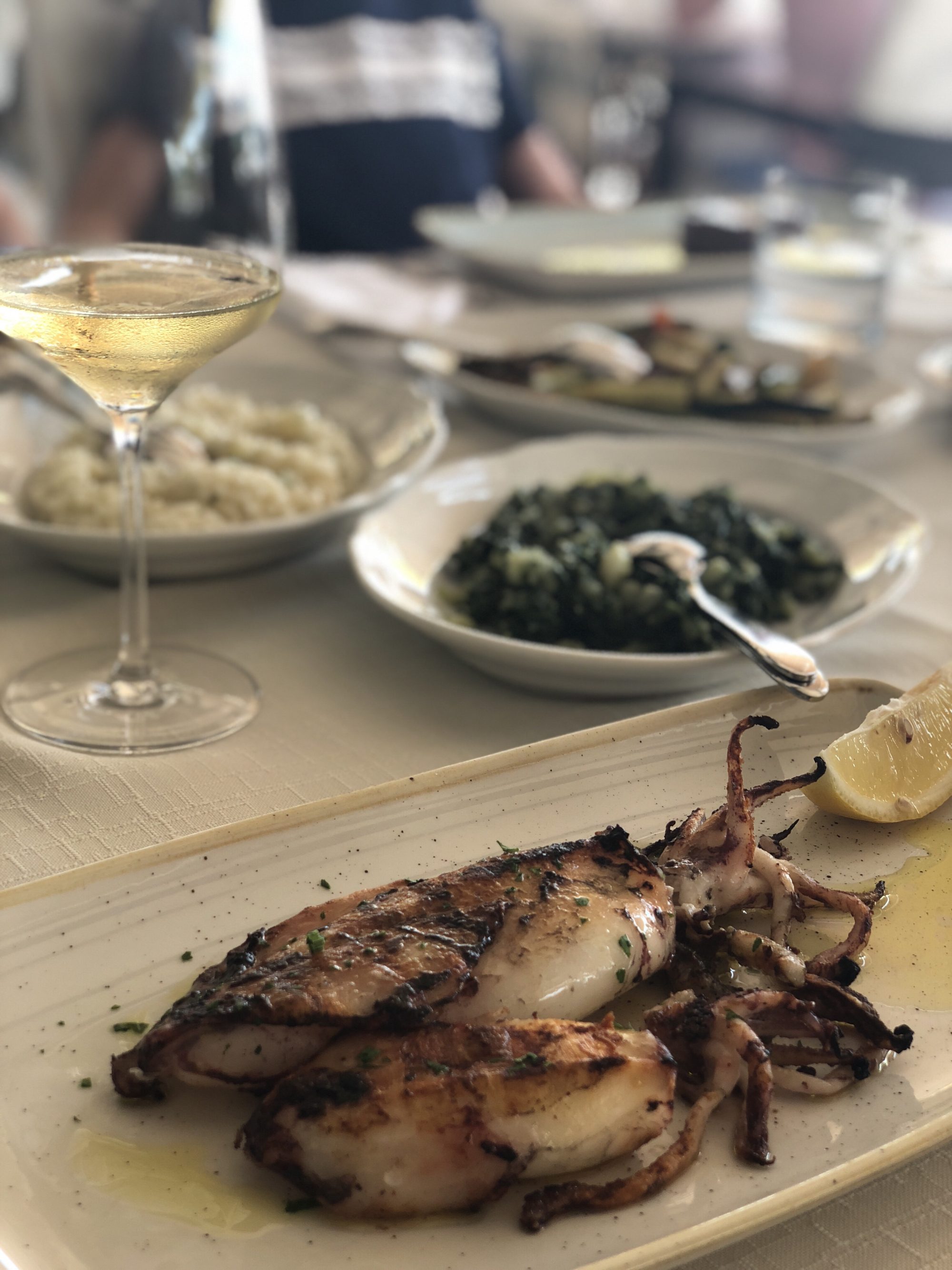 Leonis Restaurant Podstrana Beach