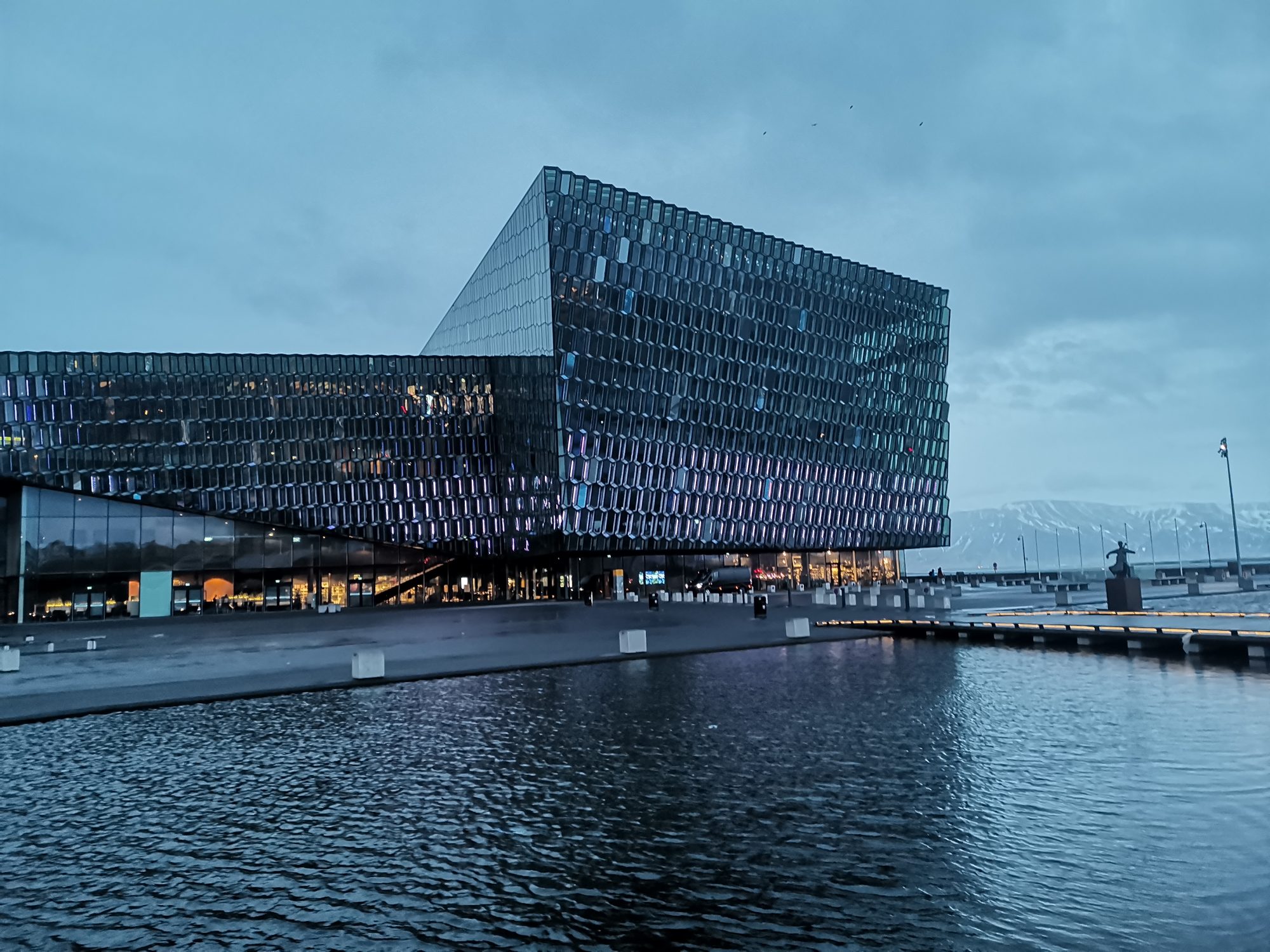 Sightseeing i Reykjavik Konserthuset Harpa