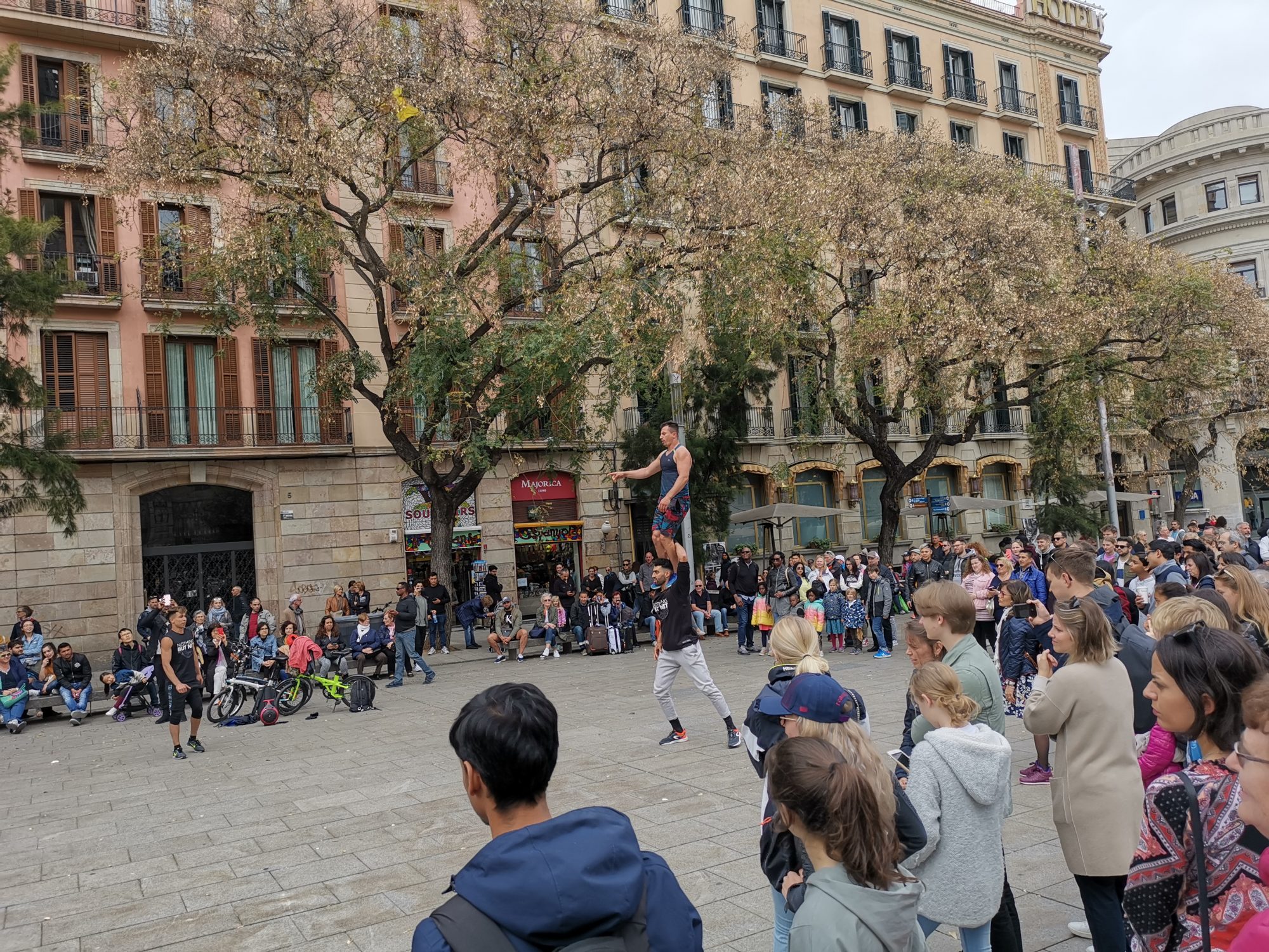 Barcelona street acrobats