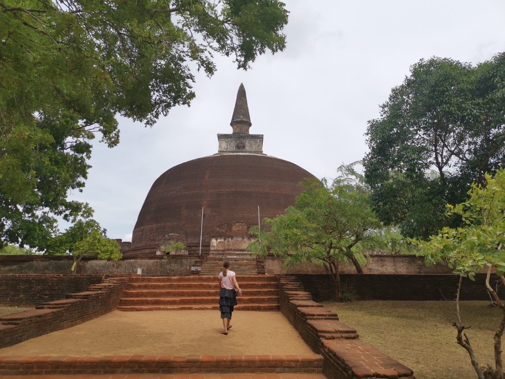Besöka Polonnaruwa i Sigriya