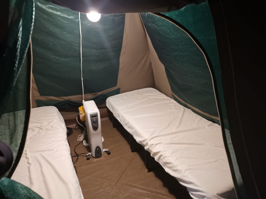 Tält på safari Camp på Kolmården