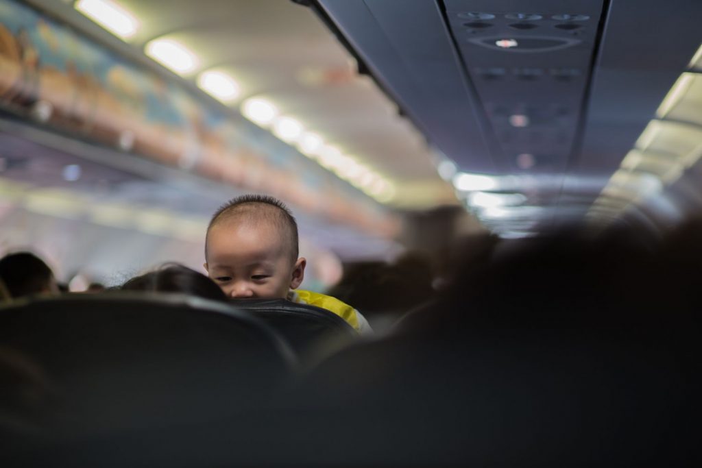 De 10 mest oförskämda sakerna du kan göra på ett flygplan