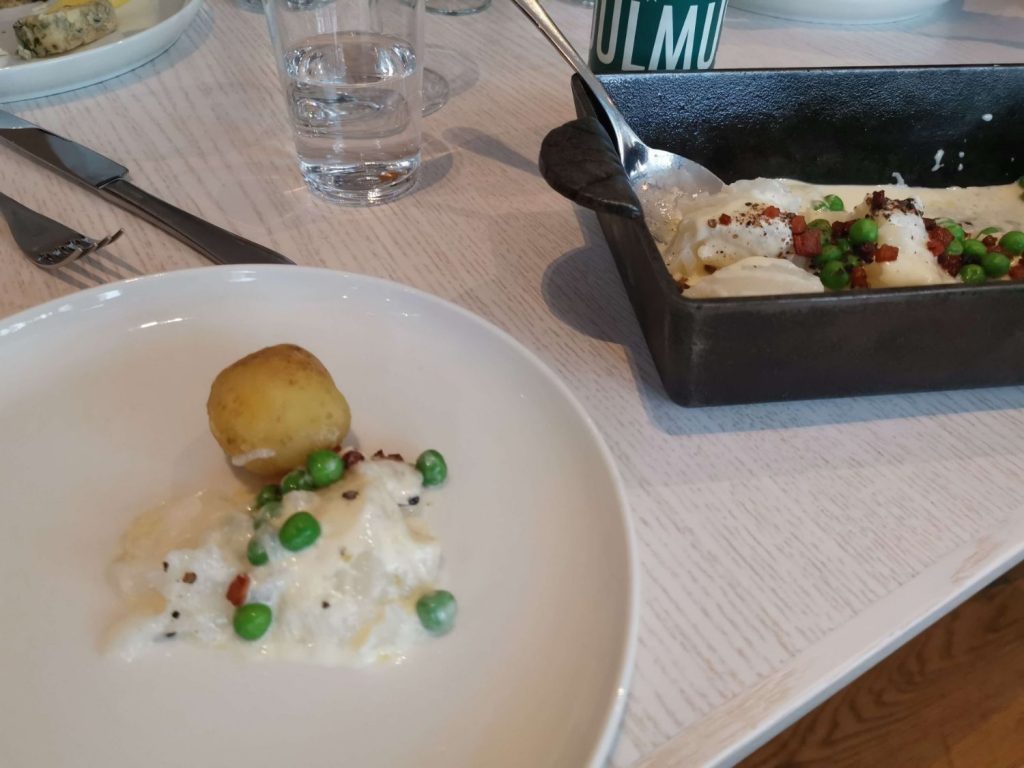 Klassiskt Julbord i sju turer på Artipelag Lutfisk