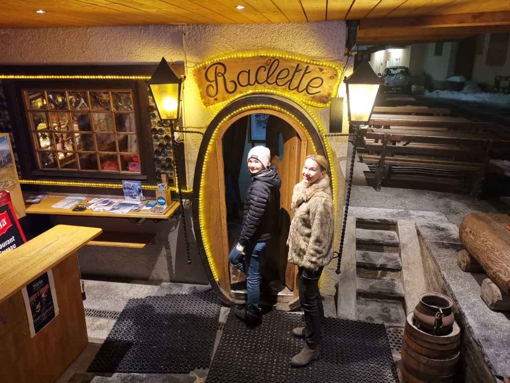 Restauranger i Verbier La Caveau