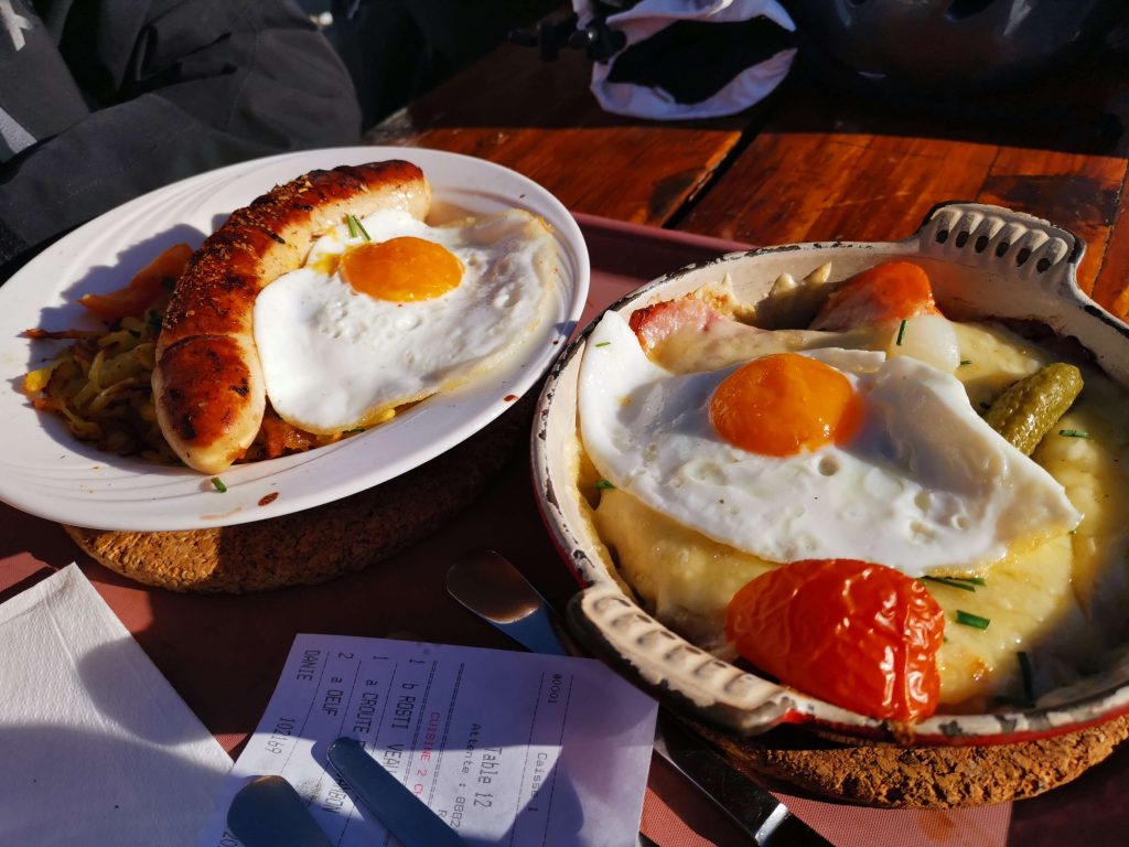 Restauranger i backen i Verbier - Cabane Mont fort