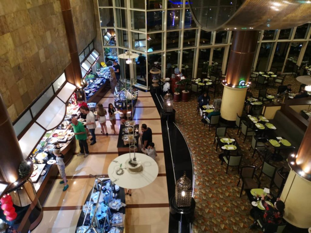 Restauranger på Al Raha Beach Hotel