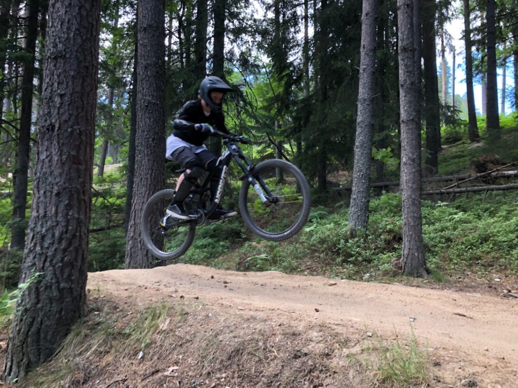 Downhill i Järvsö Bergscykel Park