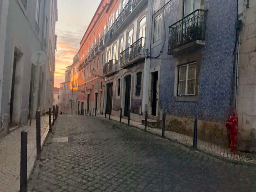 Mysiga gränder i Bairro Alto