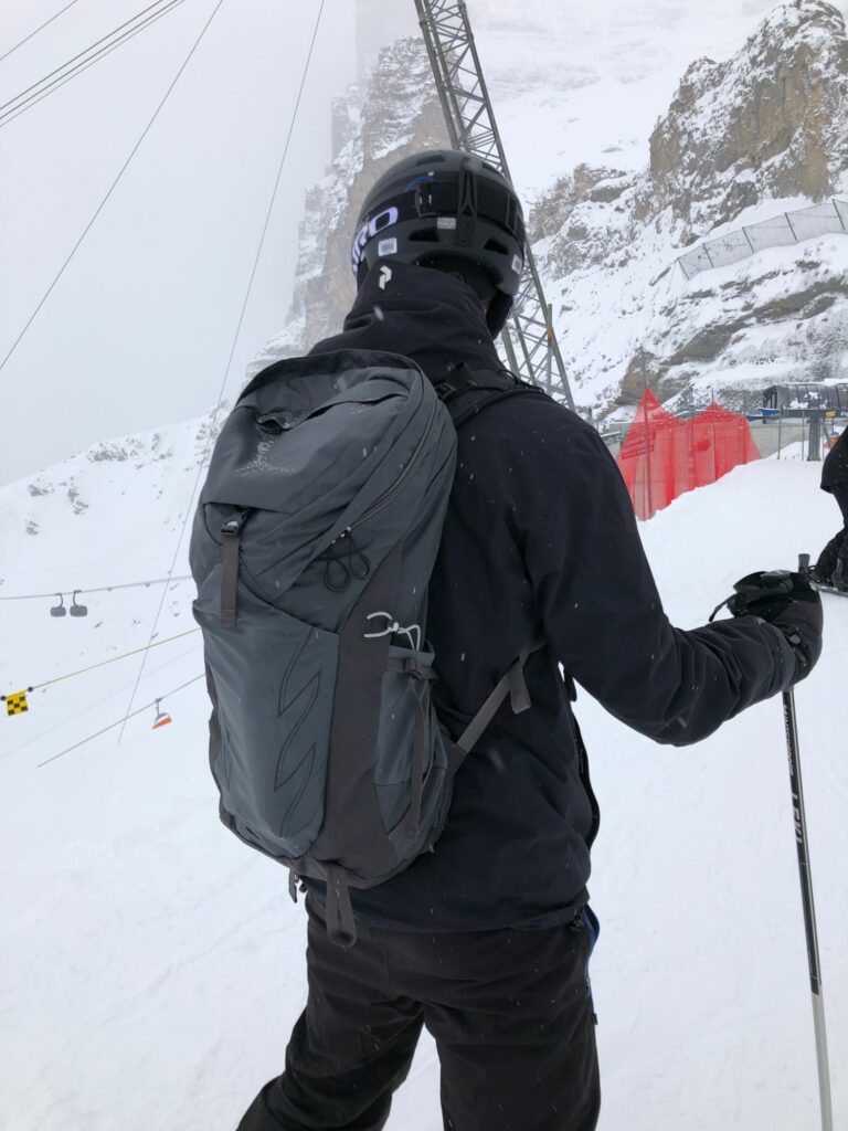 Mina första skiddagar säsongen 20/21 i Grindelwald med en Osprey Soelden 22