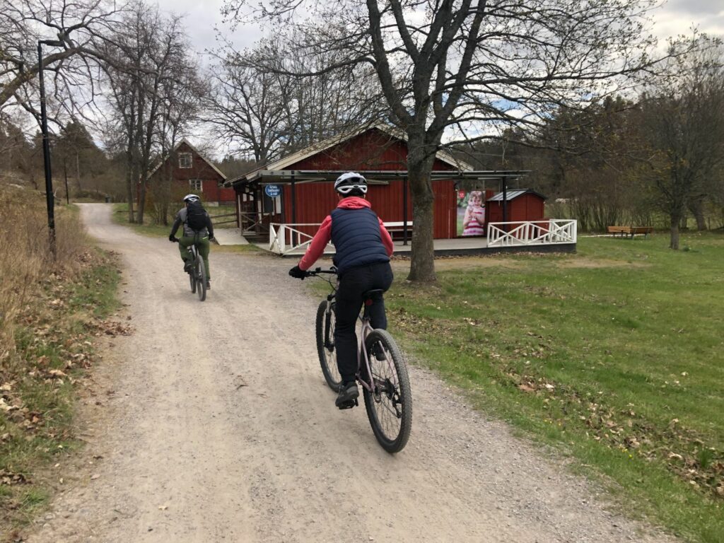 Aktiviteter på Grinda - mountainbike med guide