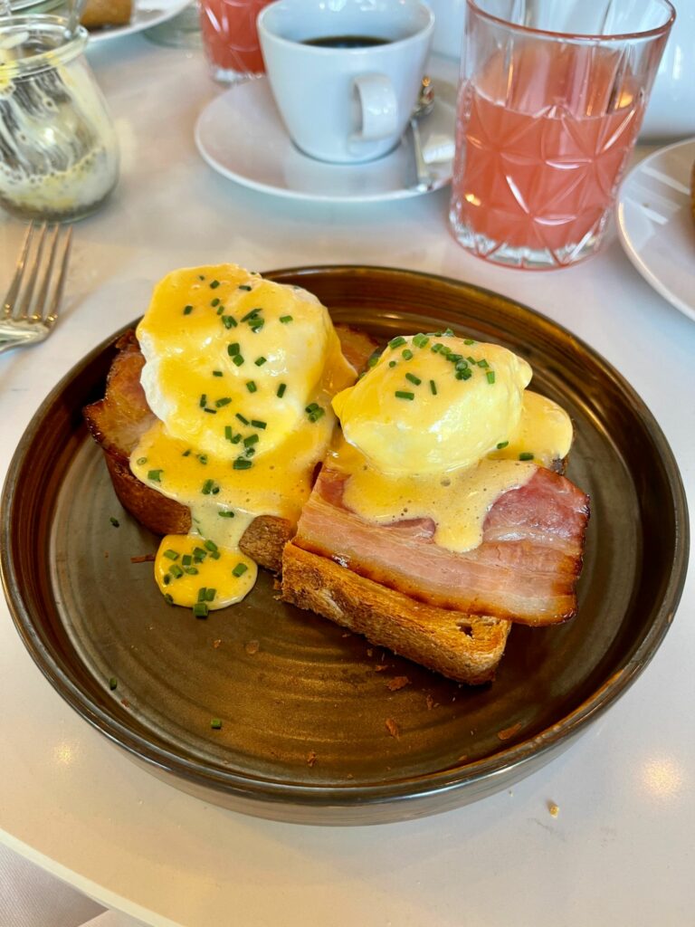 Frukost på Hyatt Regency