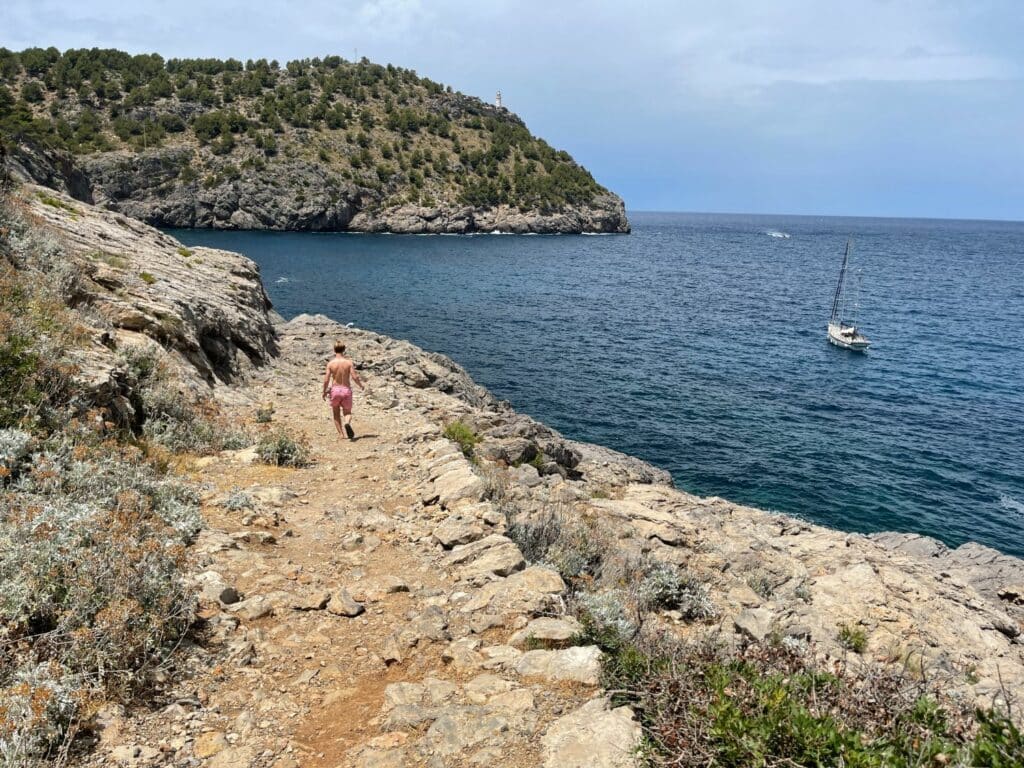 Hoppklippa i Port De Soller 