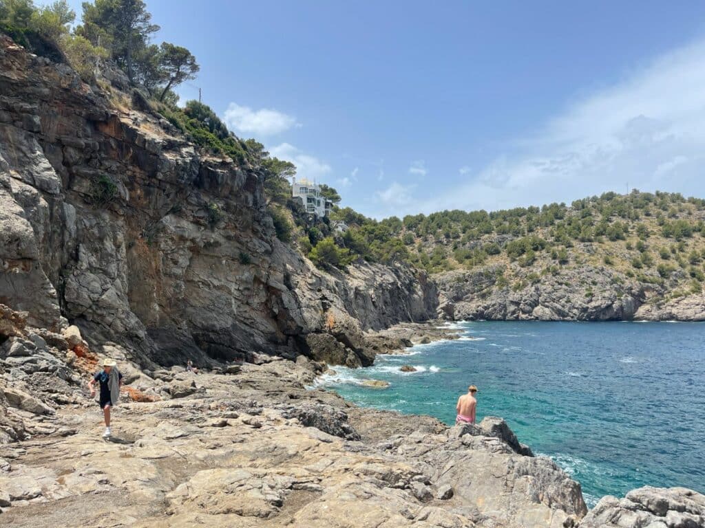 Hoppklippa i Port De Soller 