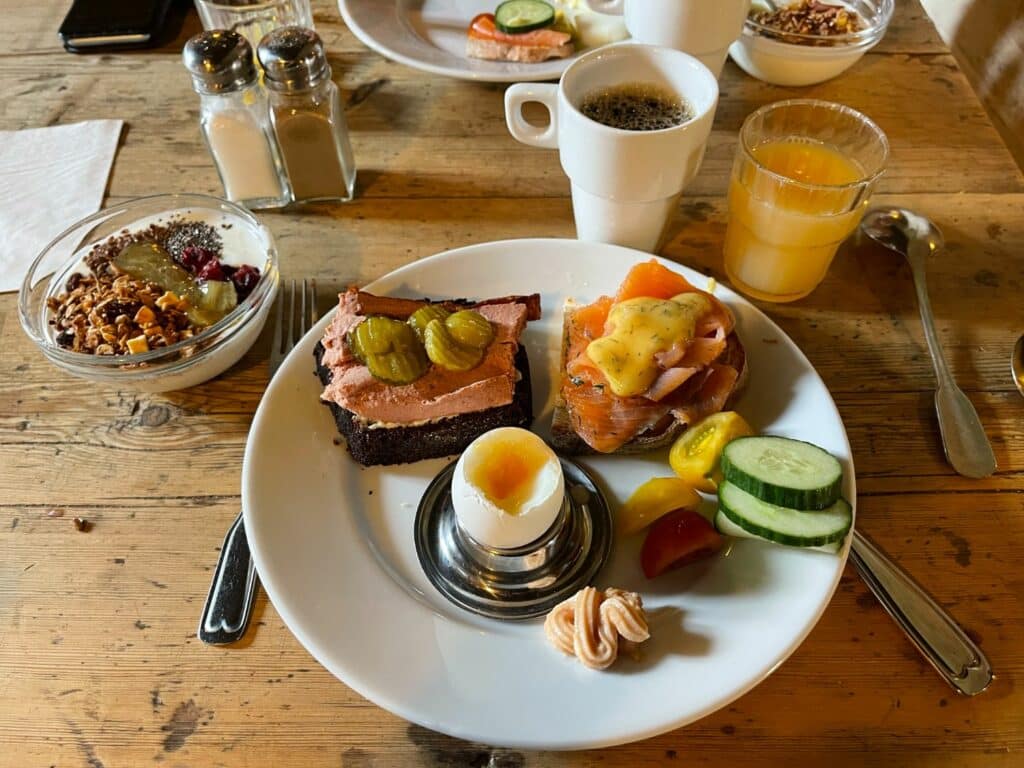 Frukost på Vadstena Klosterhotell