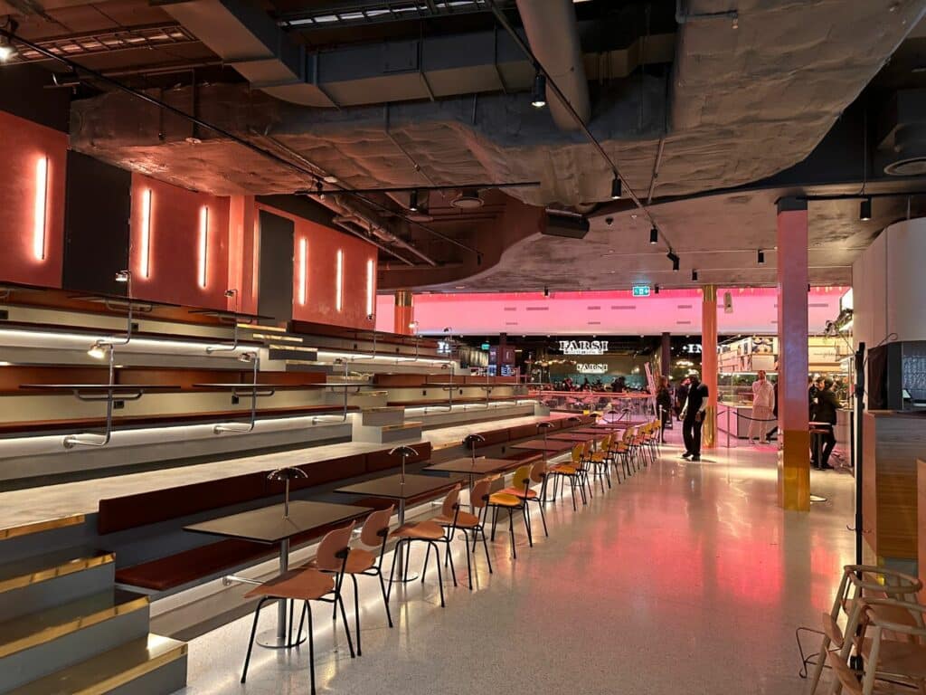 S2 - ny food-court i Mall of Scandinavia med 14 olika kök