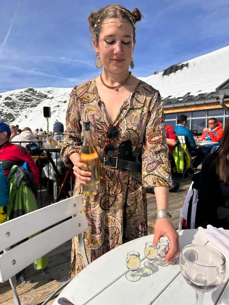 Restauranger i Val Thorens. La Frutiere - La Folie Douce