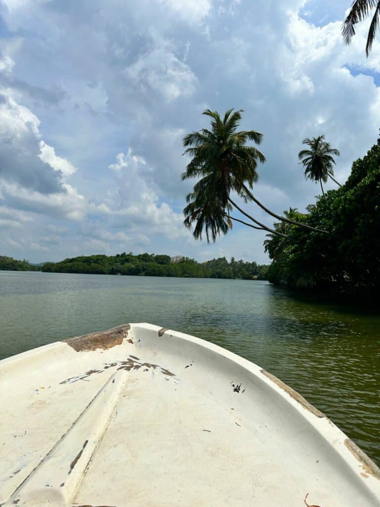 Koggala Lake - Den största sjön på Sri Lanka