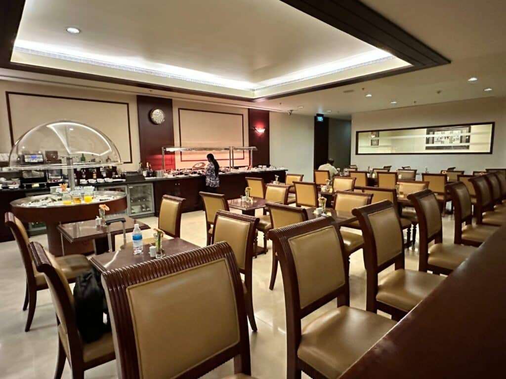 Emirates business lounge i Colombo