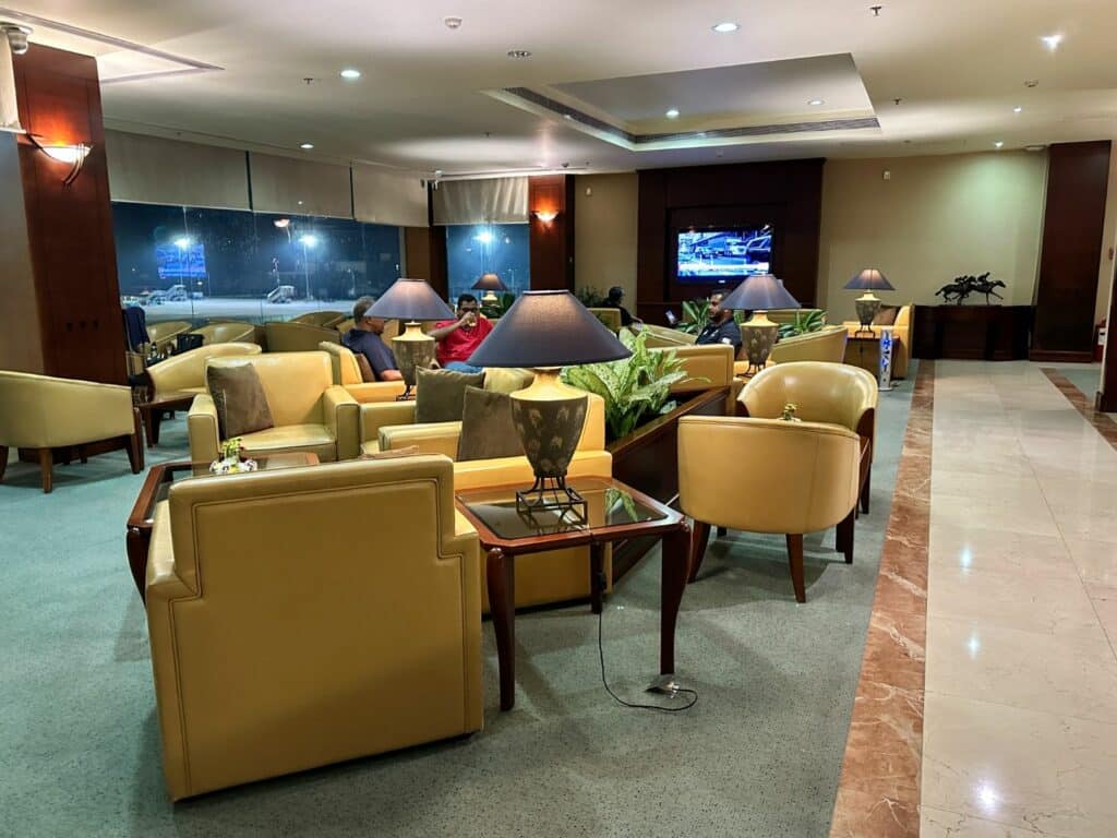 Emirates business lounge i Colombo