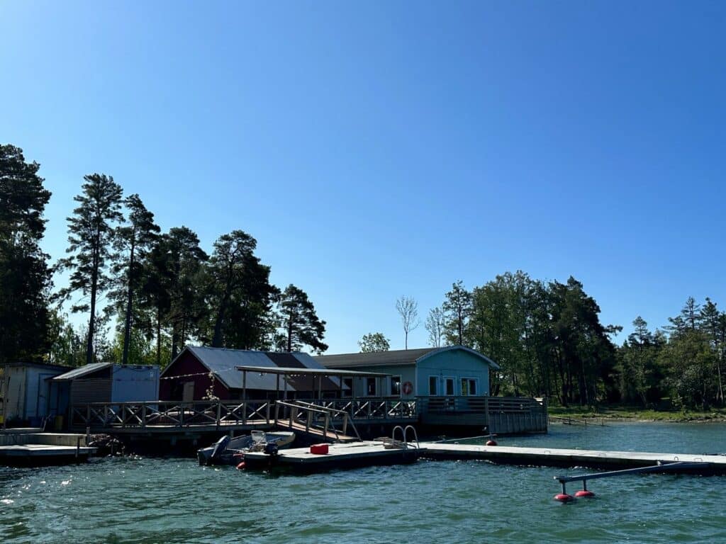 Glamping på Åland - bo vid havet i ett tält!