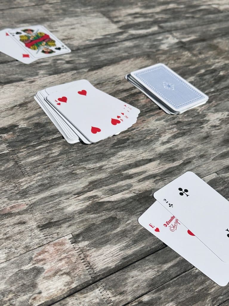 Yaniv kortspel