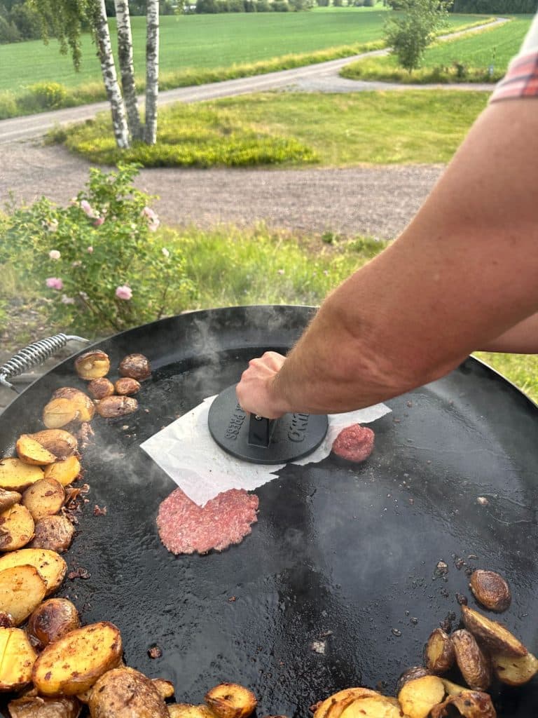 Smashed burgers på stekhäll