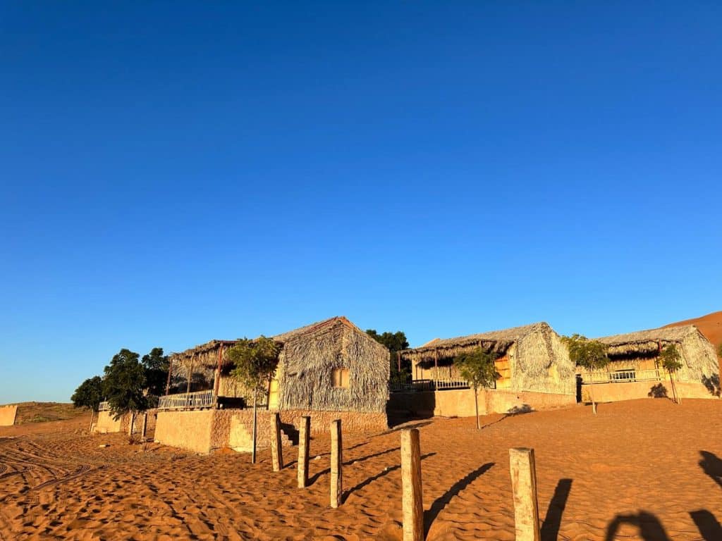 En natt i öknen i Oman på SAMA Al Areesh Desert Lodge