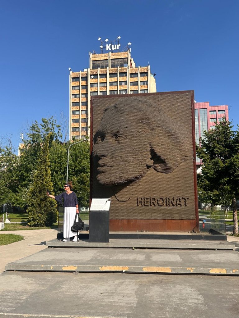 Resa till Kosovo – guide till Pristina,
