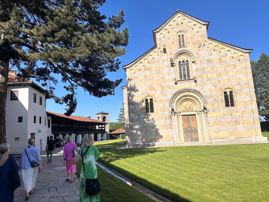Saker att göra i Peja under en resa till Kosovo
