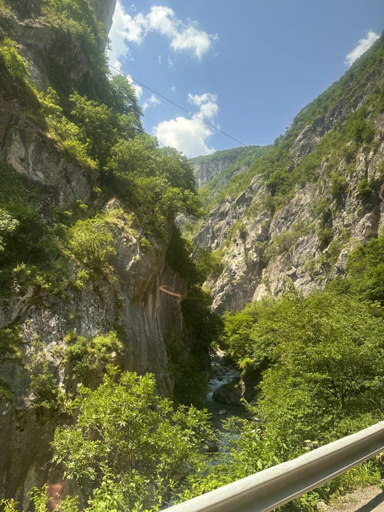 Saker att göra i Peja under en resa till Kosovo